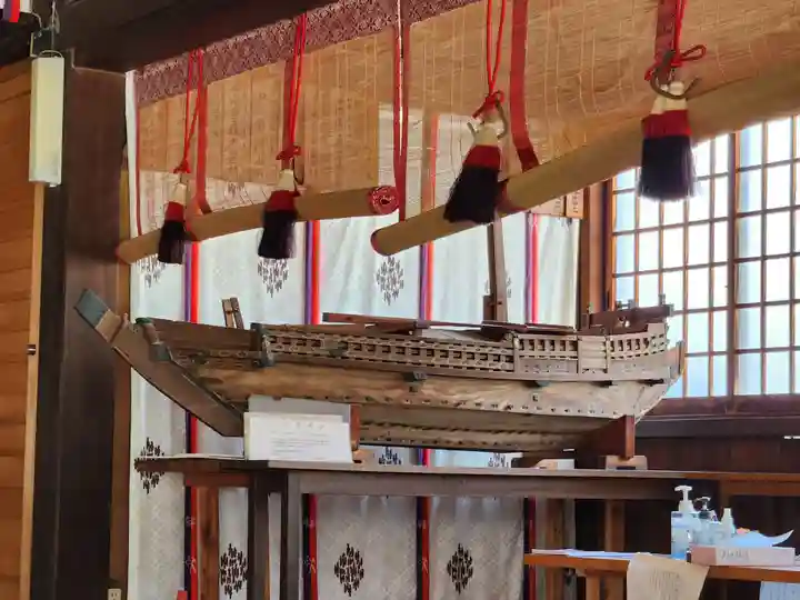 御厨神社の芸術