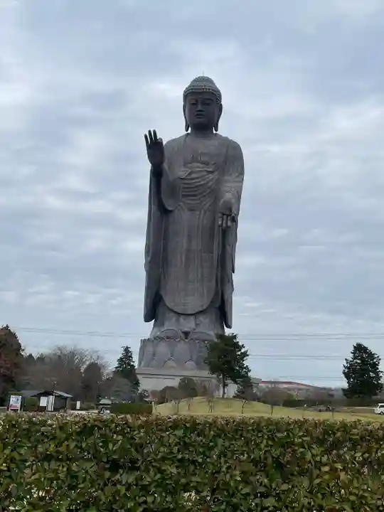 東本願寺本廟 牛久浄苑(牛久大仏)(茨城県)