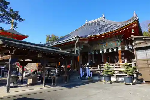 中山寺の本殿・本堂