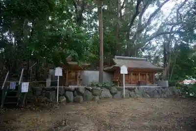 新熊野神社の末社・摂社