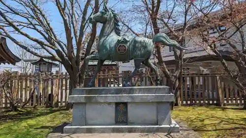 根室金刀比羅神社の狛犬