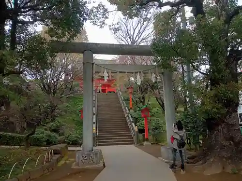 穴八幡宮の鳥居