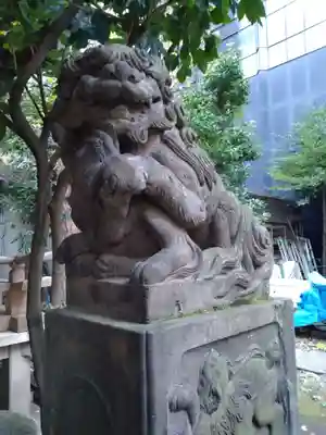 稲荷鬼王神社の狛犬