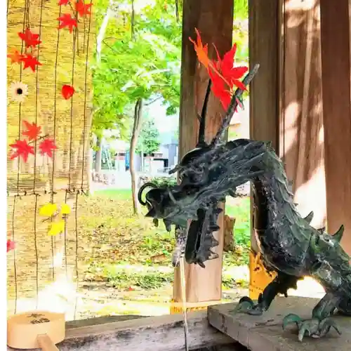 彌彦神社　(伊夜日子神社)の手水舎