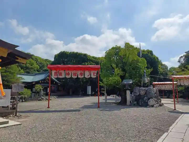 服織神社(真清田神社境内社)の庭園