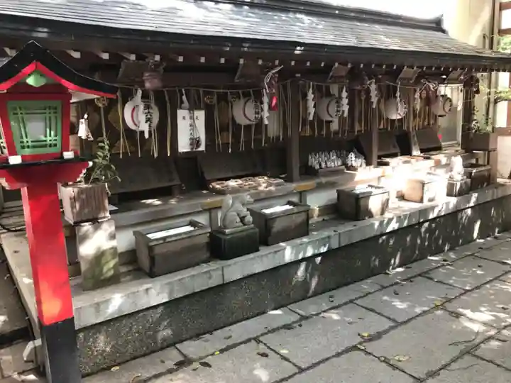 子安神社の末社・摂社