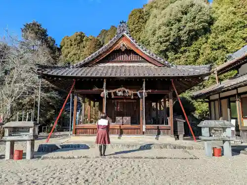 曽野稲荷神社の本殿