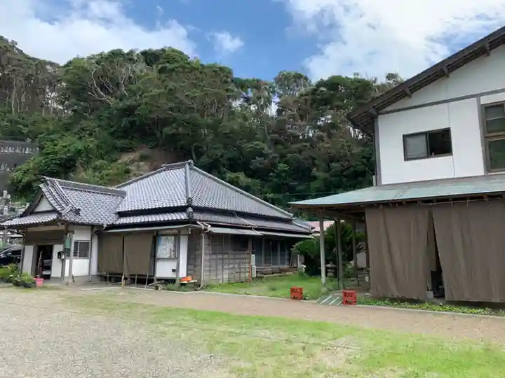 恵日寺の本殿・本堂