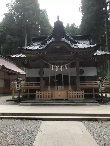 御岩神社の本殿・本堂