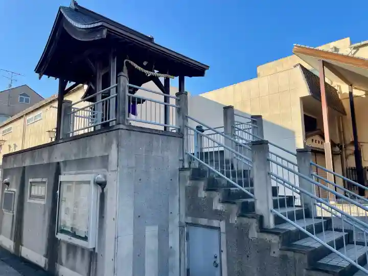 二丁目金刀比羅宮の{uncategorized: "未分類", other: "その他", undefined: "問題あり", building: "その他建物", grave: "お墓", sacred_gate: "鳥居", guardian: "狛犬", statue: "像", buddha: "仏像", history: "歴史", nature: "自然", garden: "庭園", animal: "動物", pagoda: "塔", temizu: "手水舎", mountain_gate: "山門・神門", sanctuary: "本殿・本堂", subordinate: "末社・摂社", art: "芸術", scenery: "景色", jizo: "地蔵", ema: "絵馬", goshuin: "御朱印", omikuji: "おみくじ", items: "授与品その他", amulet: "お守り", goshuincho: "御朱印帳", eats: "食事", festival: "お祭り", votive_dance: "神楽", shichigosan: "七五三参", wedding: "結婚式", experience: "体験その他", initially: "初詣", around: "周辺", anti_infection: "感染症対策"}