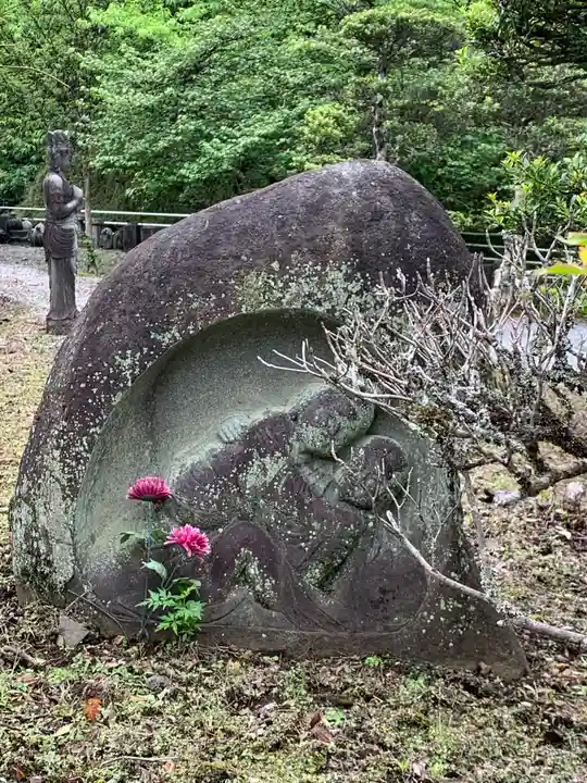 金藏院(聖法寺)の像