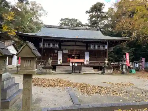 村屋坐弥冨都比売神社の本殿・本堂