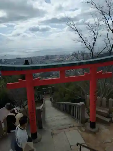 高取神社の{uncategorized: "未分類", other: "その他", undefined: "問題あり", building: "その他建物", grave: "お墓", sacred_gate: "鳥居", guardian: "狛犬", statue: "像", buddha: "仏像", history: "歴史", nature: "自然", garden: "庭園", animal: "動物", pagoda: "塔", temizu: "手水舎", mountain_gate: "山門・神門", sanctuary: "本殿・本堂", subordinate: "末社・摂社", art: "芸術", scenery: "景色", jizo: "地蔵", ema: "絵馬", goshuin: "御朱印", omikuji: "おみくじ", items: "授与品その他", amulet: "お守り", goshuincho: "御朱印帳", eats: "食事", festival: "お祭り", votive_dance: "神楽", shichigosan: "七五三参", wedding: "結婚式", experience: "体験その他", initially: "初詣", around: "周辺", anti_infection: "感染症対策"}