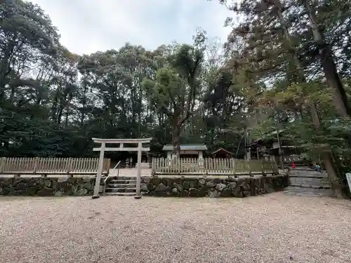 往馬坐伊古麻都比古神社の{uncategorized: "未分類", other: "その他", undefined: "問題あり", building: "その他建物", grave: "お墓", sacred_gate: "鳥居", guardian: "狛犬", statue: "像", buddha: "仏像", history: "歴史", nature: "自然", garden: "庭園", animal: "動物", pagoda: "塔", temizu: "手水舎", mountain_gate: "山門・神門", sanctuary: "本殿・本堂", subordinate: "末社・摂社", art: "芸術", scenery: "景色", jizo: "地蔵", ema: "絵馬", goshuin: "御朱印", omikuji: "おみくじ", items: "授与品その他", amulet: "お守り", goshuincho: "御朱印帳", eats: "食事", festival: "お祭り", votive_dance: "神楽", shichigosan: "七五三参", wedding: "結婚式", experience: "体験その他", initially: "初詣", around: "周辺", anti_infection: "感染症対策"}