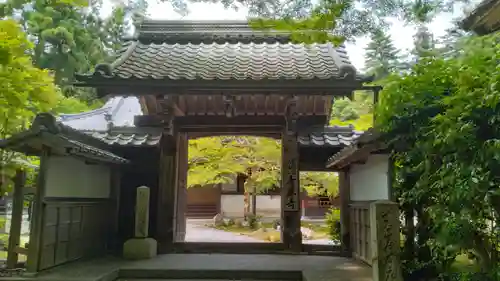吸湖山　青岸寺の山門・神門