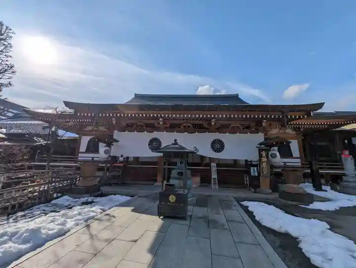 善光寺大本願(長野県)