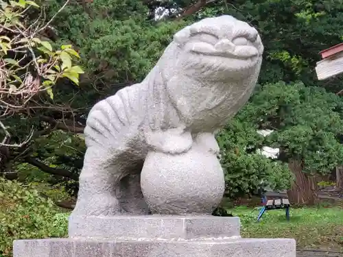 豊浦神社の狛犬