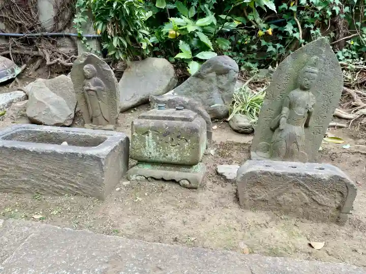 寿永寺の{uncategorized: "未分類", other: "その他", undefined: "問題あり", building: "その他建物", grave: "お墓", sacred_gate: "鳥居", guardian: "狛犬", statue: "像", buddha: "仏像", history: "歴史", nature: "自然", garden: "庭園", animal: "動物", pagoda: "塔", temizu: "手水舎", mountain_gate: "山門・神門", sanctuary: "本殿・本堂", subordinate: "末社・摂社", art: "芸術", scenery: "景色", jizo: "地蔵", ema: "絵馬", goshuin: "御朱印", omikuji: "おみくじ", items: "授与品その他", amulet: "お守り", goshuincho: "御朱印帳", eats: "食事", festival: "お祭り", votive_dance: "神楽", shichigosan: "七五三参", wedding: "結婚式", experience: "体験その他", initially: "初詣", around: "周辺", anti_infection: "感染症対策"}