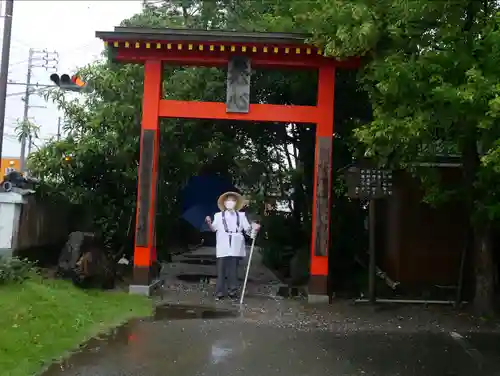 霊山寺の山門