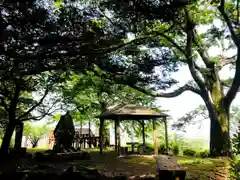 母智丘神社の建物その他