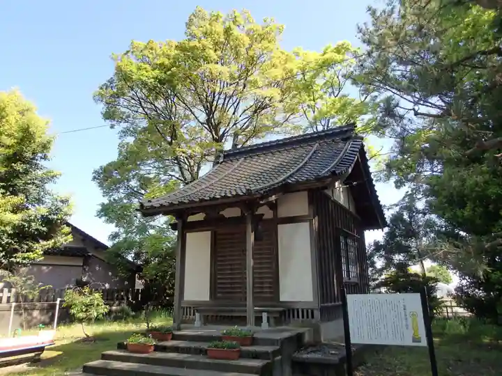 楢本神社の末社・摂社
