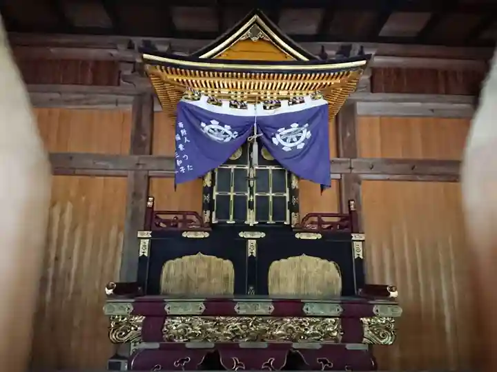 岩谷観音の本殿・本堂