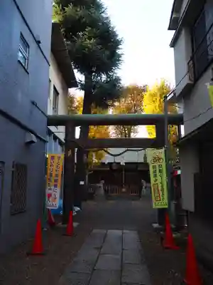 諏訪神社の鳥居