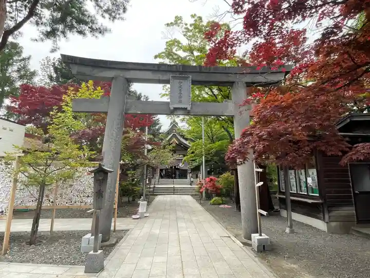 彌彦神社 (伊夜日子神社)(北海道)