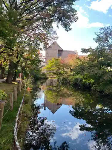 善知鳥神社の庭園