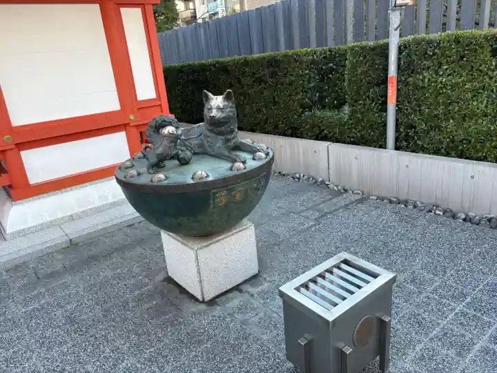 水天宮の{uncategorized: "未分類", other: "その他", undefined: "問題あり", building: "その他建物", grave: "お墓", sacred_gate: "鳥居", guardian: "狛犬", statue: "像", buddha: "仏像", history: "歴史", nature: "自然", garden: "庭園", animal: "動物", pagoda: "塔", temizu: "手水舎", mountain_gate: "山門・神門", sanctuary: "本殿・本堂", subordinate: "末社・摂社", art: "芸術", scenery: "景色", jizo: "地蔵", ema: "絵馬", goshuin: "御朱印", omikuji: "おみくじ", items: "授与品その他", amulet: "お守り", goshuincho: "御朱印帳", eats: "食事", festival: "お祭り", votive_dance: "神楽", shichigosan: "七五三参", wedding: "結婚式", experience: "体験その他", initially: "初詣", around: "周辺", anti_infection: "感染症対策"}