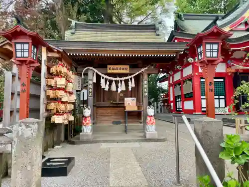 民部稲荷神社（川越八幡宮境内社）の{uncategorized: "未分類", other: "その他", undefined: "問題あり", building: "その他建物", grave: "お墓", sacred_gate: "鳥居", guardian: "狛犬", statue: "像", buddha: "仏像", history: "歴史", nature: "自然", garden: "庭園", animal: "動物", pagoda: "塔", temizu: "手水舎", mountain_gate: "山門・神門", sanctuary: "本殿・本堂", subordinate: "末社・摂社", art: "芸術", scenery: "景色", jizo: "地蔵", ema: "絵馬", goshuin: "御朱印", omikuji: "おみくじ", items: "授与品その他", amulet: "お守り", goshuincho: "御朱印帳", eats: "食事", festival: "お祭り", votive_dance: "神楽", shichigosan: "七五三参", wedding: "結婚式", experience: "体験その他", initially: "初詣", around: "周辺", anti_infection: "感染症対策"}