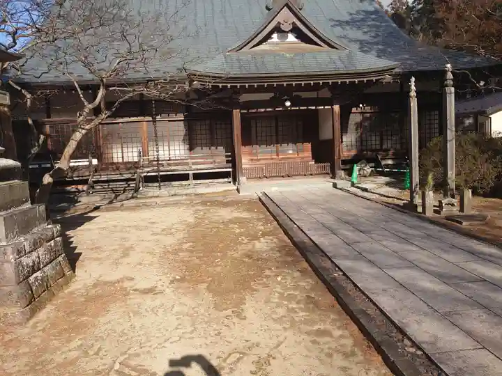 雲照寺の本殿・本堂