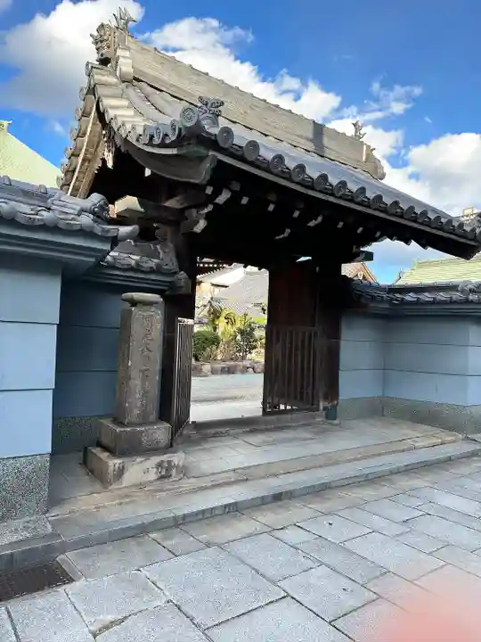 如来院の山門・神門