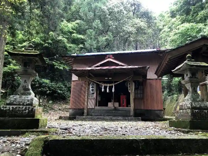 鬼神野神社の本殿・本堂