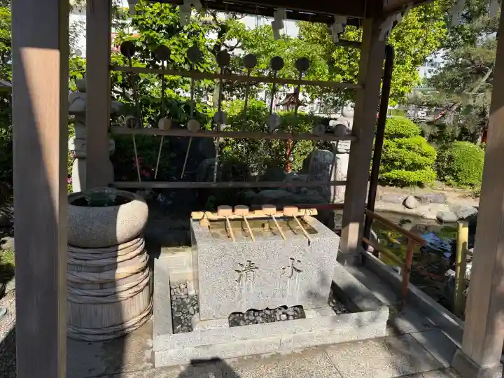 尾張猿田彦神社の{uncategorized: "未分類", other: "その他", undefined: "問題あり", building: "その他建物", grave: "お墓", sacred_gate: "鳥居", guardian: "狛犬", statue: "像", buddha: "仏像", history: "歴史", nature: "自然", garden: "庭園", animal: "動物", pagoda: "塔", temizu: "手水舎", mountain_gate: "山門・神門", sanctuary: "本殿・本堂", subordinate: "末社・摂社", art: "芸術", scenery: "景色", jizo: "地蔵", ema: "絵馬", goshuin: "御朱印", omikuji: "おみくじ", items: "授与品その他", amulet: "お守り", goshuincho: "御朱印帳", eats: "食事", festival: "お祭り", votive_dance: "神楽", shichigosan: "七五三参", wedding: "結婚式", experience: "体験その他", initially: "初詣", around: "周辺", anti_infection: "感染症対策"}