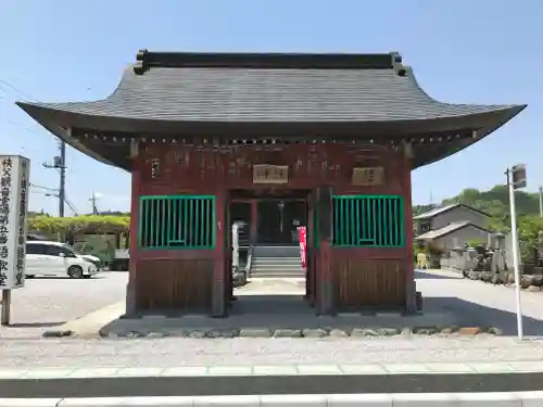 語歌堂の山門・神門