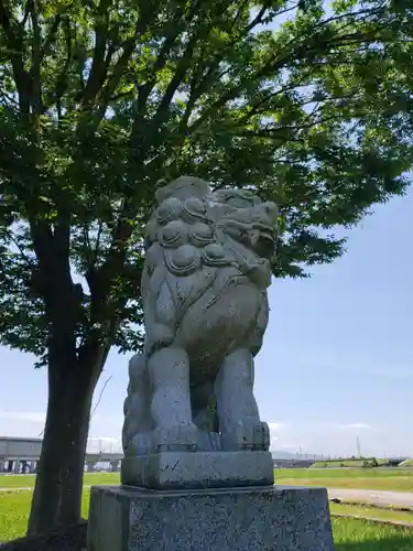 家栄神社の狛犬