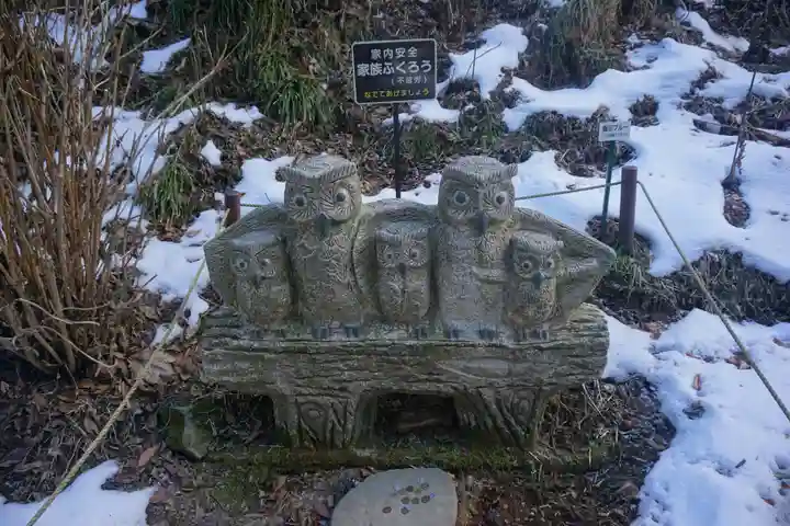 鷲子山上神社の狛犬