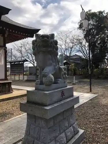 結城諏訪神社の狛犬