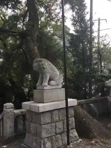 湯前神社の狛犬