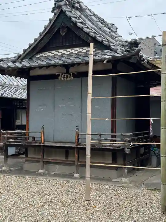 宗像神社の{uncategorized: "未分類", other: "その他", undefined: "問題あり", building: "その他建物", grave: "お墓", sacred_gate: "鳥居", guardian: "狛犬", statue: "像", buddha: "仏像", history: "歴史", nature: "自然", garden: "庭園", animal: "動物", pagoda: "塔", temizu: "手水舎", mountain_gate: "山門・神門", sanctuary: "本殿・本堂", subordinate: "末社・摂社", art: "芸術", scenery: "景色", jizo: "地蔵", ema: "絵馬", goshuin: "御朱印", omikuji: "おみくじ", items: "授与品その他", amulet: "お守り", goshuincho: "御朱印帳", eats: "食事", festival: "お祭り", votive_dance: "神楽", shichigosan: "七五三参", wedding: "結婚式", experience: "体験その他", initially: "初詣", around: "周辺", anti_infection: "感染症対策"}