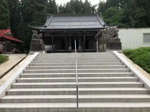 国上寺の本殿