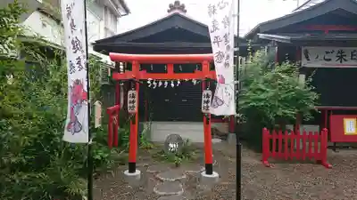 鴻神社の末社・摂社