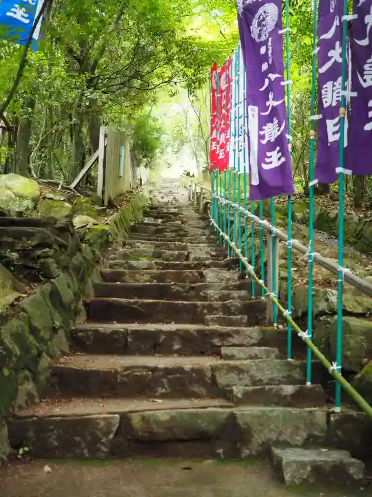 一乗寺の{uncategorized: "未分類", other: "その他", undefined: "問題あり", building: "その他建物", grave: "お墓", sacred_gate: "鳥居", guardian: "狛犬", statue: "像", buddha: "仏像", history: "歴史", nature: "自然", garden: "庭園", animal: "動物", pagoda: "塔", temizu: "手水舎", mountain_gate: "山門・神門", sanctuary: "本殿・本堂", subordinate: "末社・摂社", art: "芸術", scenery: "景色", jizo: "地蔵", ema: "絵馬", goshuin: "御朱印", omikuji: "おみくじ", items: "授与品その他", amulet: "お守り", goshuincho: "御朱印帳", eats: "食事", festival: "お祭り", votive_dance: "神楽", shichigosan: "七五三参", wedding: "結婚式", experience: "体験その他", initially: "初詣", around: "周辺", anti_infection: "感染症対策"}