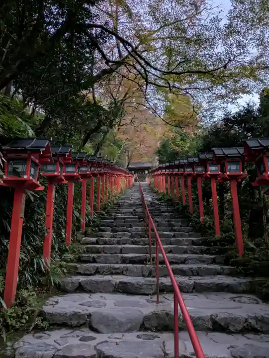 貴船神社の{uncategorized: "未分類", other: "その他", undefined: "問題あり", building: "その他建物", grave: "お墓", sacred_gate: "鳥居", guardian: "狛犬", statue: "像", buddha: "仏像", history: "歴史", nature: "自然", garden: "庭園", animal: "動物", pagoda: "塔", temizu: "手水舎", mountain_gate: "山門・神門", sanctuary: "本殿・本堂", subordinate: "末社・摂社", art: "芸術", scenery: "景色", jizo: "地蔵", ema: "絵馬", goshuin: "御朱印", omikuji: "おみくじ", items: "授与品その他", amulet: "お守り", goshuincho: "御朱印帳", eats: "食事", festival: "お祭り", votive_dance: "神楽", shichigosan: "七五三参", wedding: "結婚式", experience: "体験その他", initially: "初詣", around: "周辺", anti_infection: "感染症対策"}