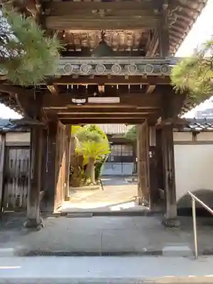 本傳寺の山門・神門