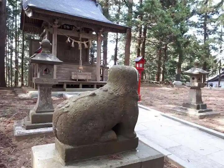 御賀八幡宮の本殿・本堂