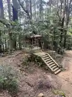 春日若宮神社(當麻山口神社末社)の{uncategorized: "未分類", other: "その他", undefined: "問題あり", building: "その他建物", grave: "お墓", sacred_gate: "鳥居", guardian: "狛犬", statue: "像", buddha: "仏像", history: "歴史", nature: "自然", garden: "庭園", animal: "動物", pagoda: "塔", temizu: "手水舎", mountain_gate: "山門・神門", sanctuary: "本殿・本堂", subordinate: "末社・摂社", art: "芸術", scenery: "景色", jizo: "地蔵", ema: "絵馬", goshuin: "御朱印", omikuji: "おみくじ", items: "授与品その他", amulet: "お守り", goshuincho: "御朱印帳", eats: "食事", festival: "お祭り", votive_dance: "神楽", shichigosan: "七五三参", wedding: "結婚式", experience: "体験その他", initially: "初詣", around: "周辺", anti_infection: "感染症対策"}