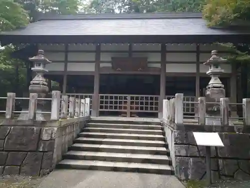 秩父御嶽神社の本殿