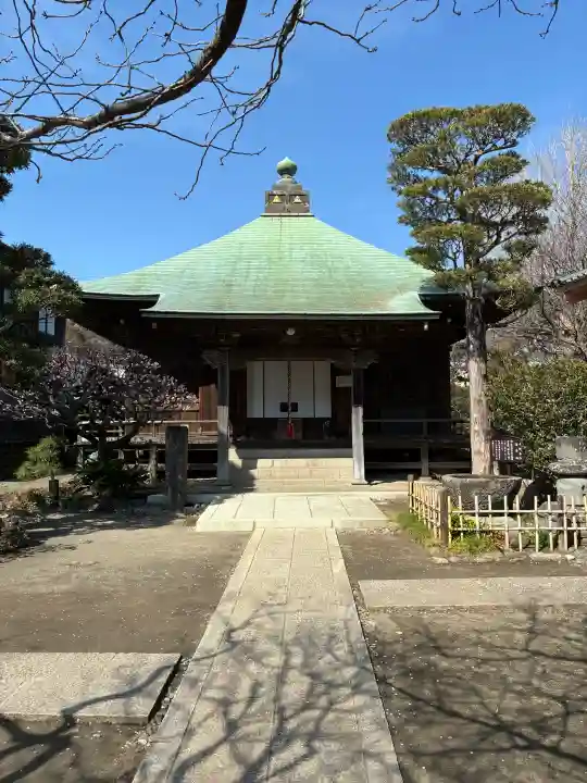 極楽寺(霊鷲山感應院極楽律寺)の{uncategorized: "未分類", other: "その他", undefined: "問題あり", building: "その他建物", grave: "お墓", sacred_gate: "鳥居", guardian: "狛犬", statue: "像", buddha: "仏像", history: "歴史", nature: "自然", garden: "庭園", animal: "動物", pagoda: "塔", temizu: "手水舎", mountain_gate: "山門・神門", sanctuary: "本殿・本堂", subordinate: "末社・摂社", art: "芸術", scenery: "景色", jizo: "地蔵", ema: "絵馬", goshuin: "御朱印", omikuji: "おみくじ", items: "授与品その他", amulet: "お守り", goshuincho: "御朱印帳", eats: "食事", festival: "お祭り", votive_dance: "神楽", shichigosan: "七五三参", wedding: "結婚式", experience: "体験その他", initially: "初詣", around: "周辺", anti_infection: "感染症対策"}